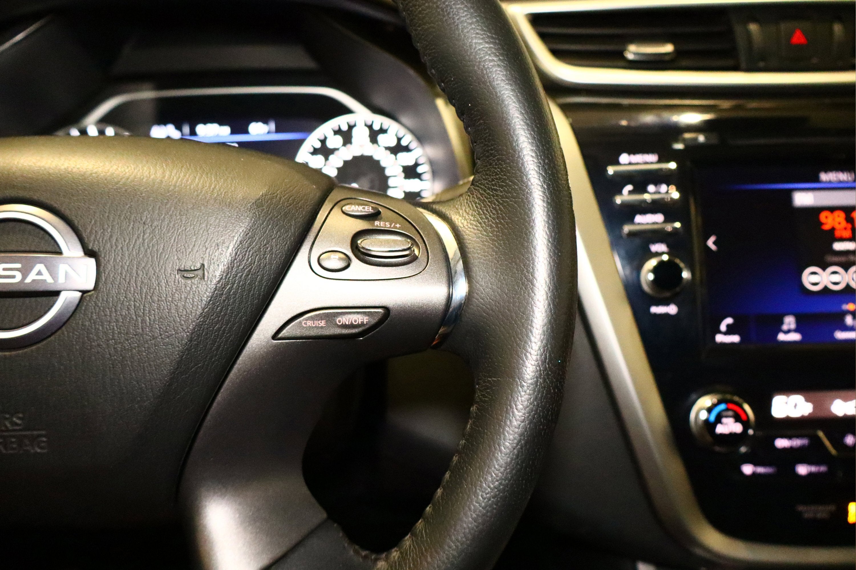 2023 Nissan Murano SV