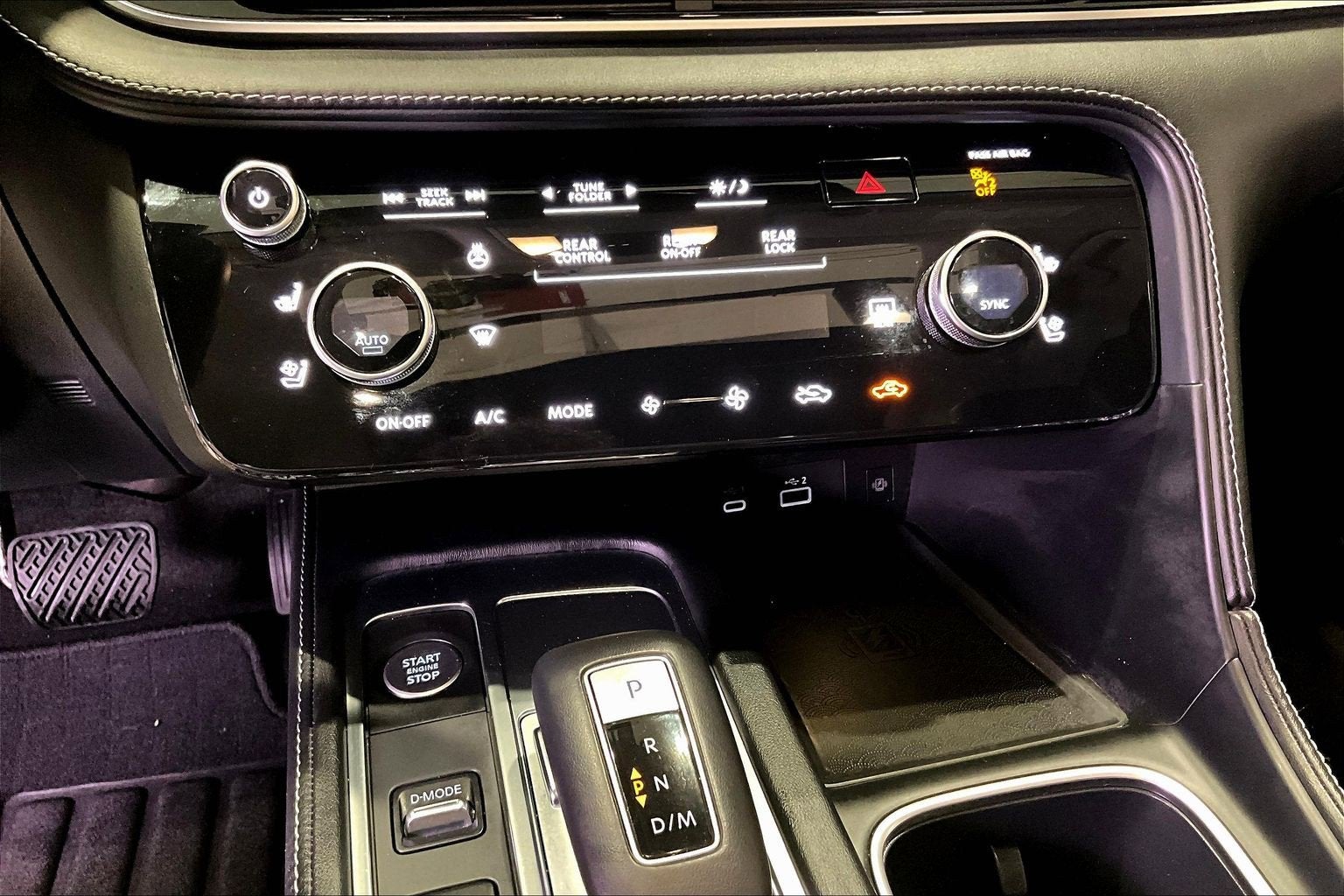 2023 INFINITI QX60 LUXE