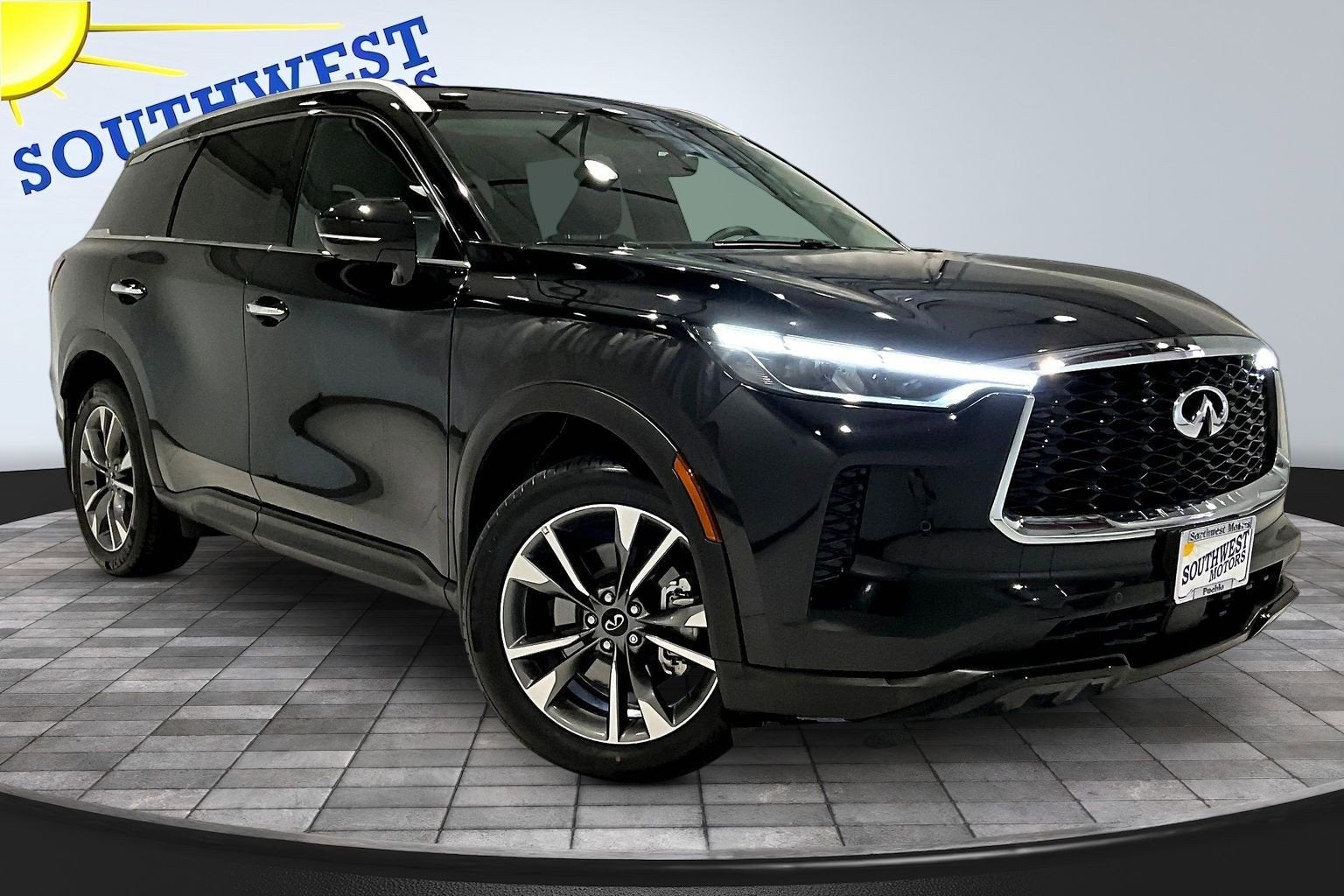 2023 INFINITI QX60 LUXE