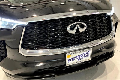 2023 INFINITI QX60 LUXE