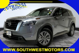 2025 Nissan Pathfinder S