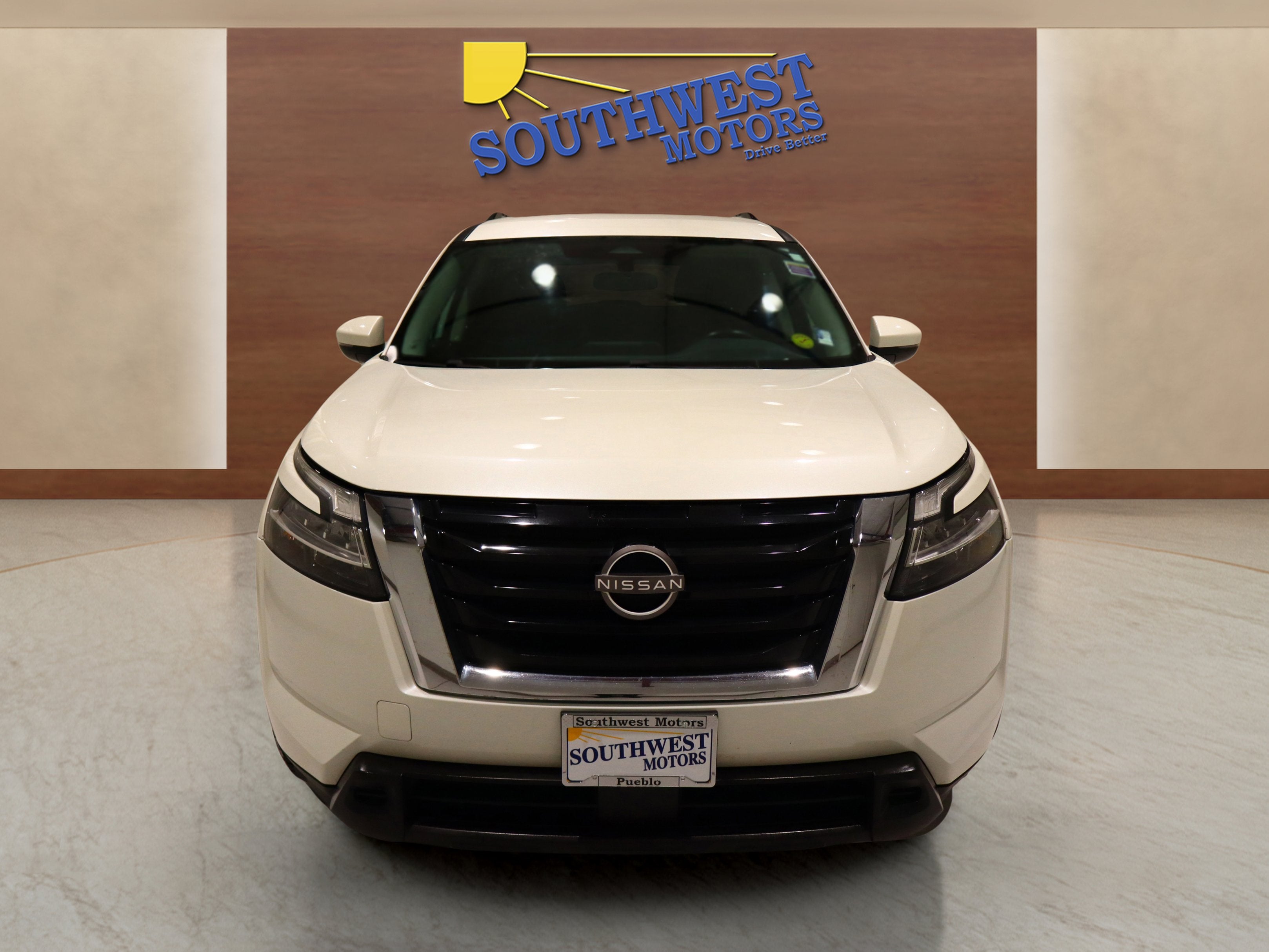 2022 Nissan Pathfinder SV