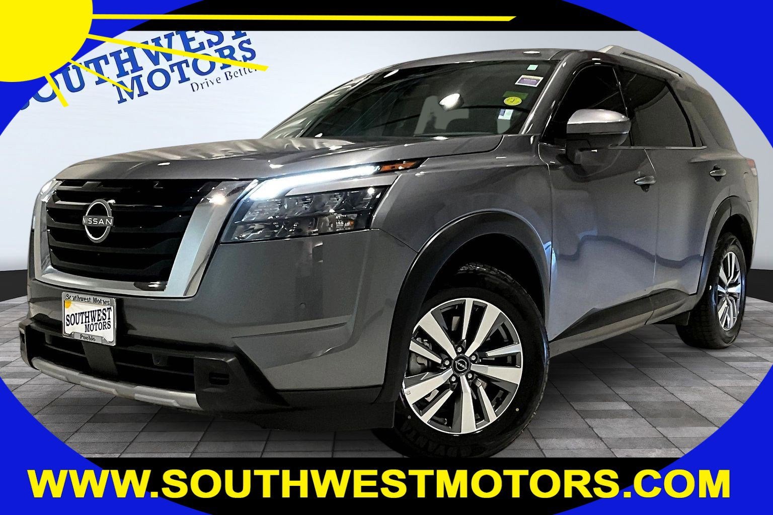 2025 Nissan Pathfinder SL