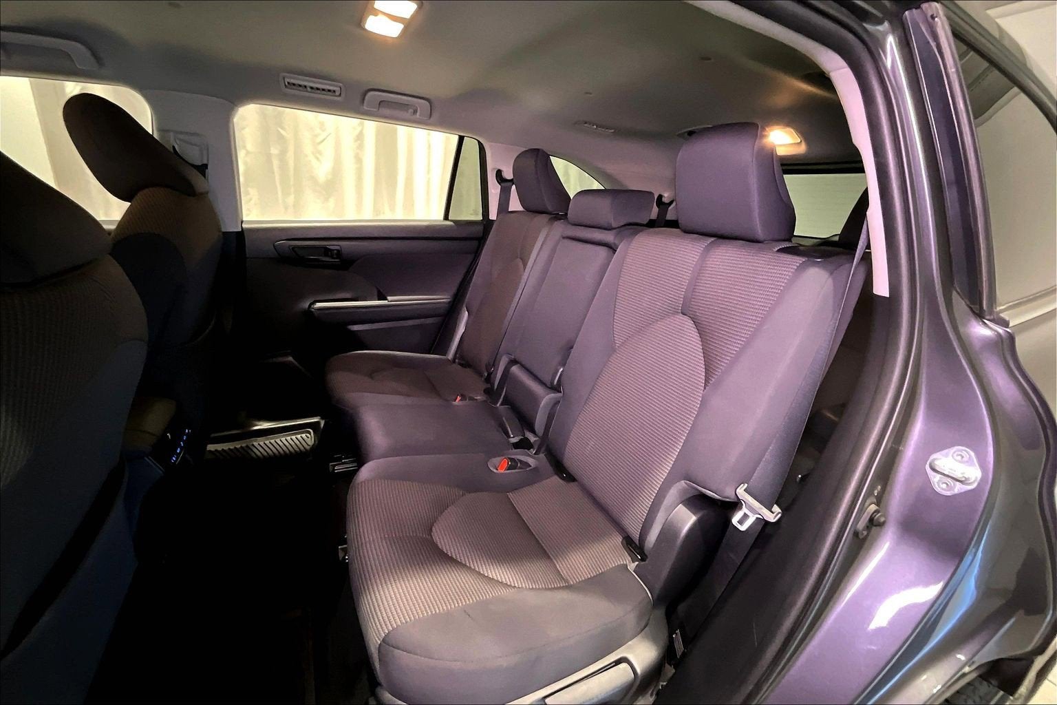 2021 Toyota Highlander LE