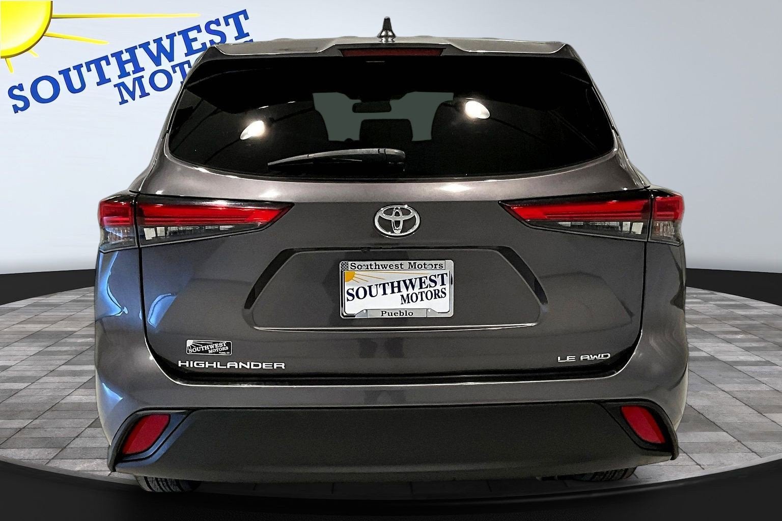 2021 Toyota Highlander LE