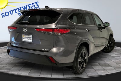 2021 Toyota Highlander LE