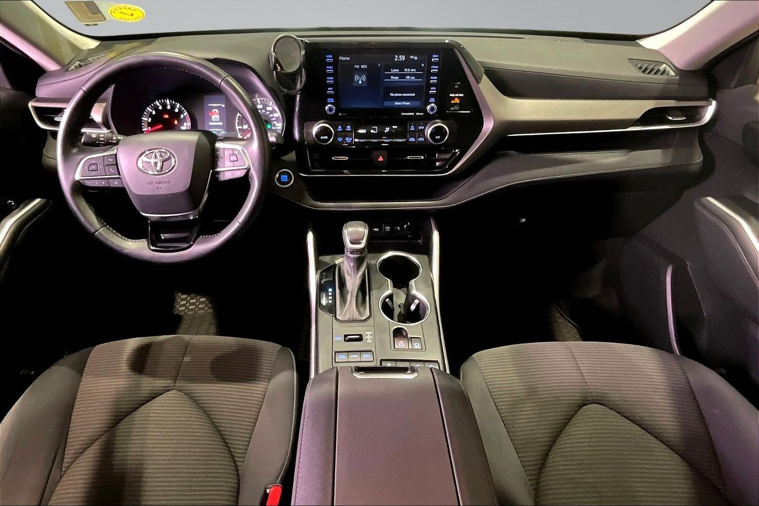 2021 Toyota Highlander LE