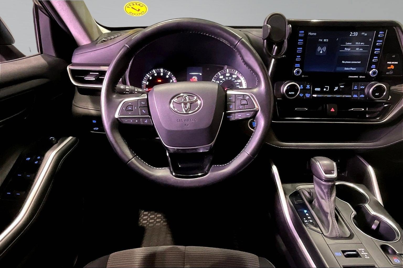 2021 Toyota Highlander LE