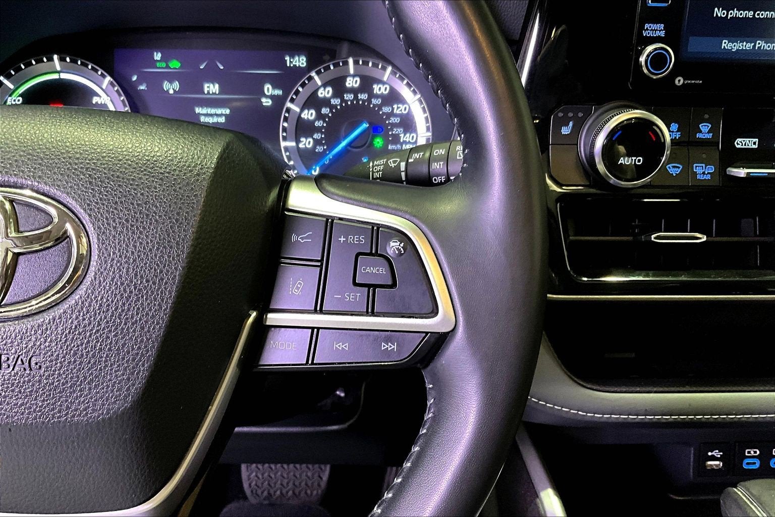 2022 Toyota Highlander Hybrid XLE