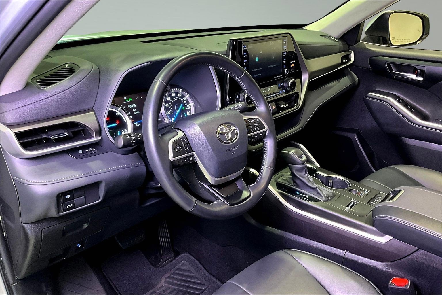 2022 Toyota Highlander Hybrid XLE