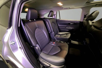 2022 Toyota Highlander Hybrid XLE
