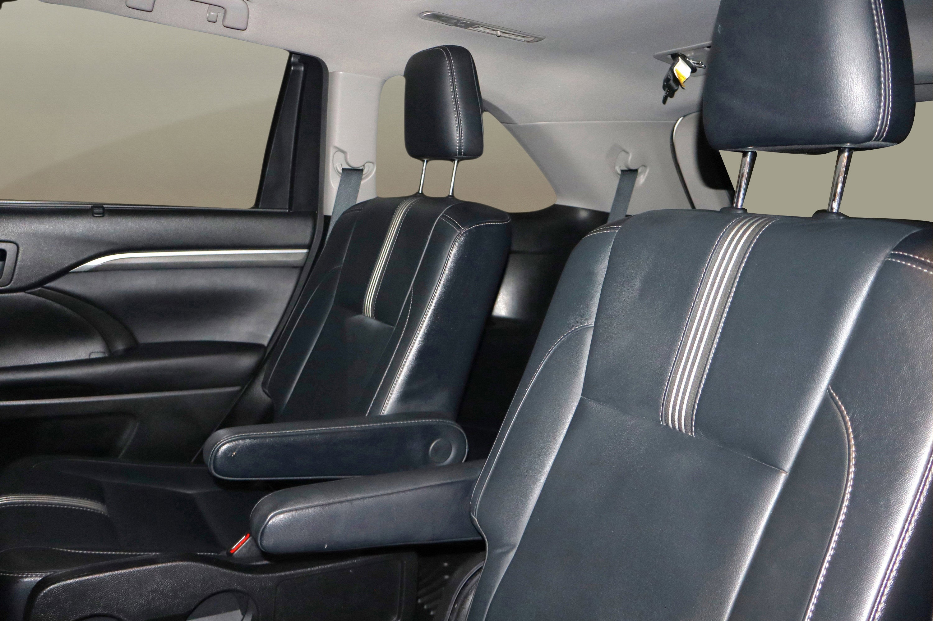 2017 Toyota Highlander SE