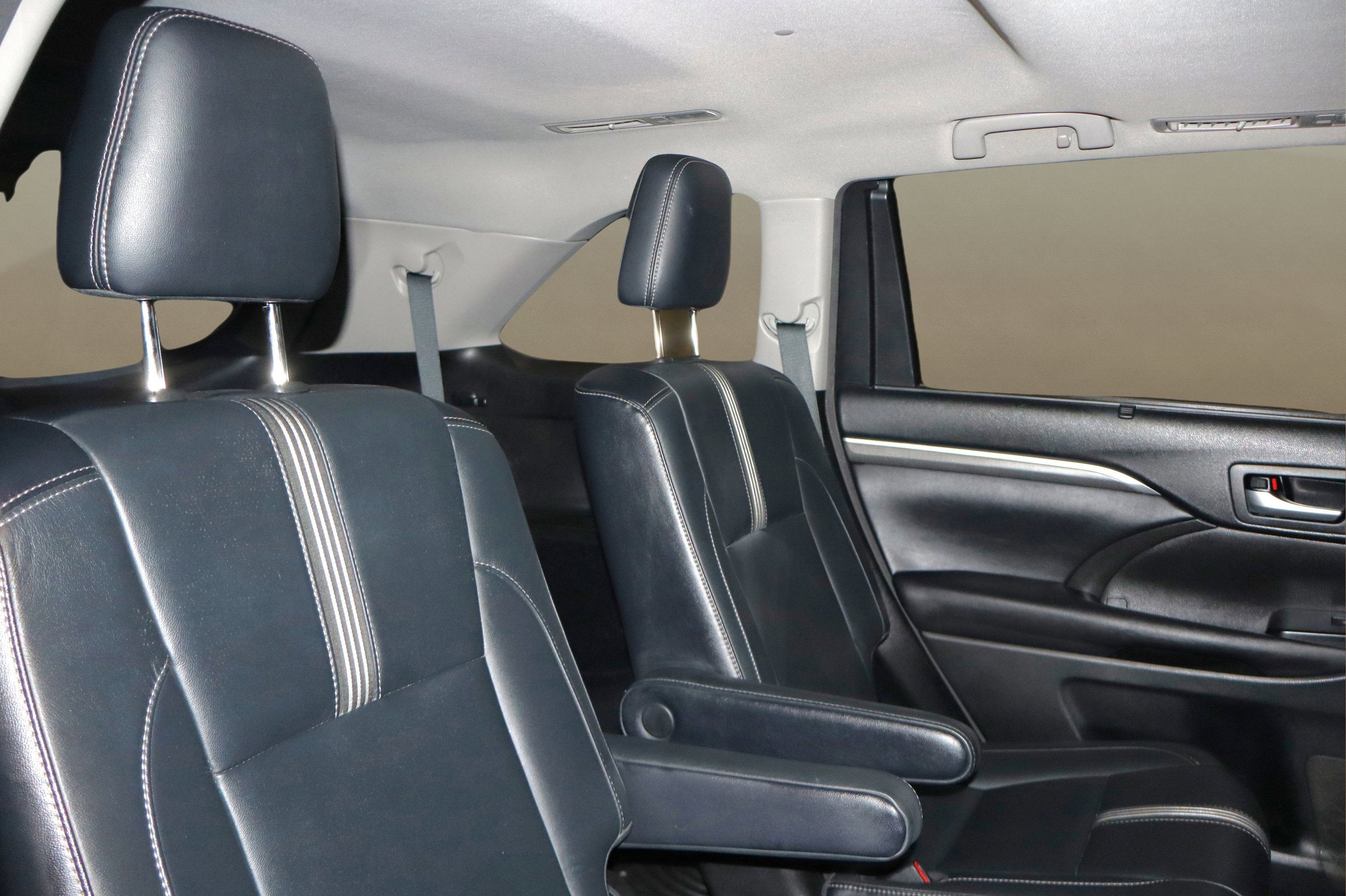 2017 Toyota Highlander SE