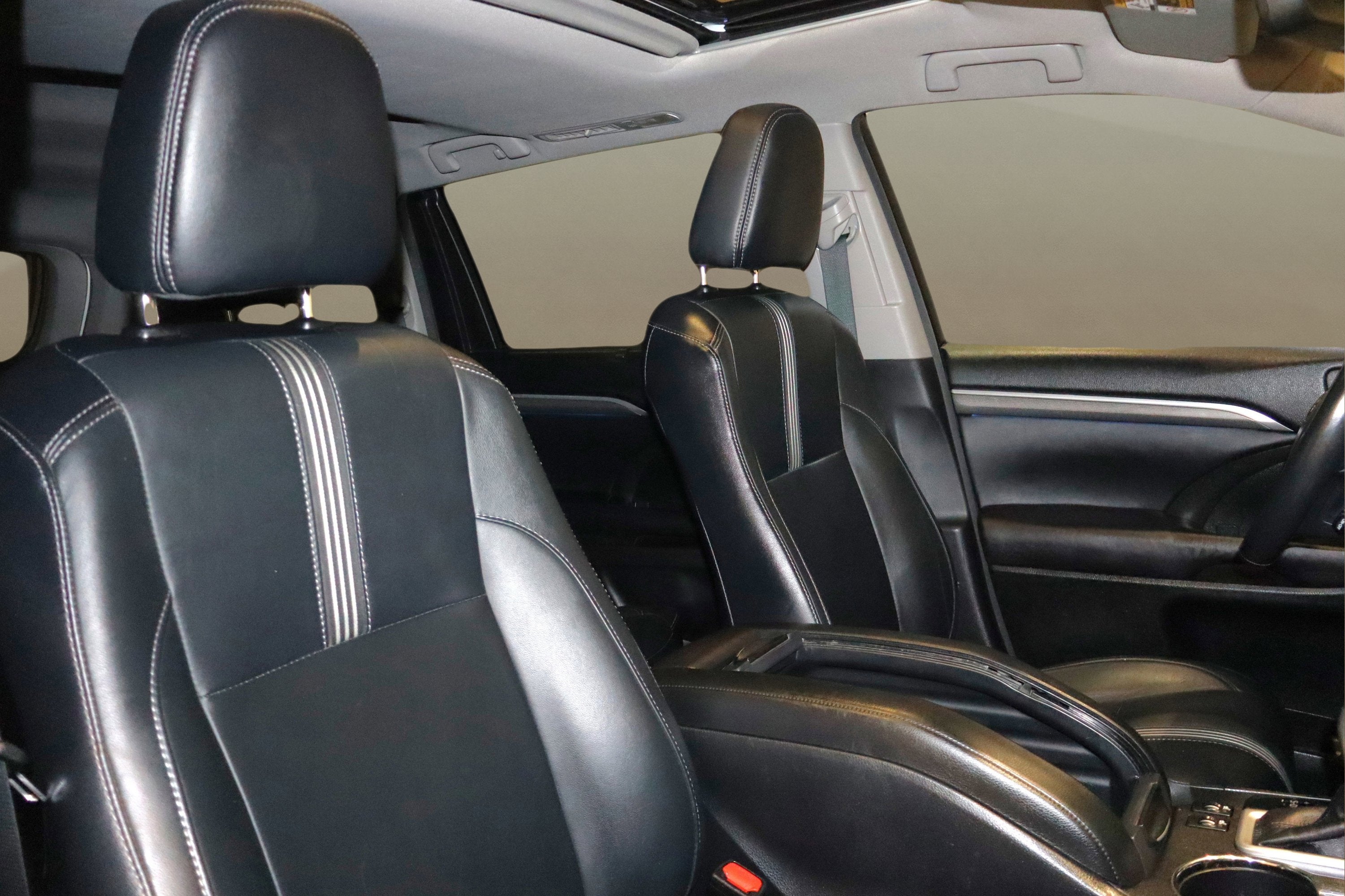 2017 Toyota Highlander SE