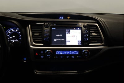 2017 Toyota Highlander SE