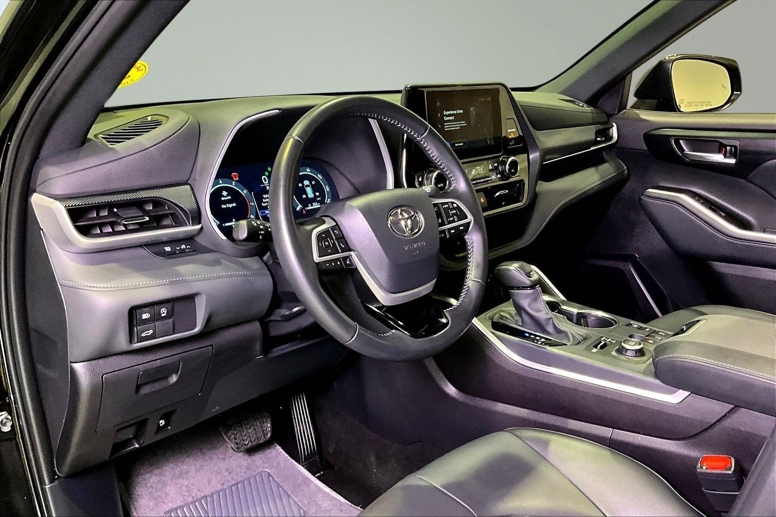 2025 Toyota Highlander XSE