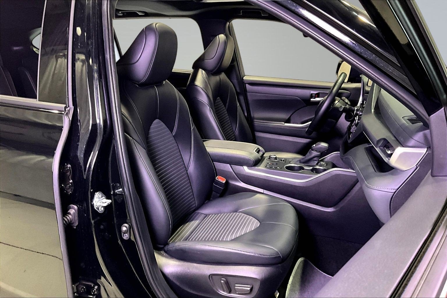 2025 Toyota Highlander XSE