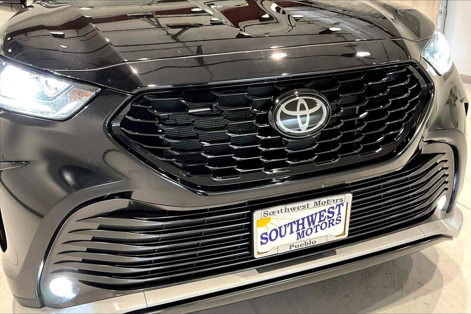 2025 Toyota Highlander XSE