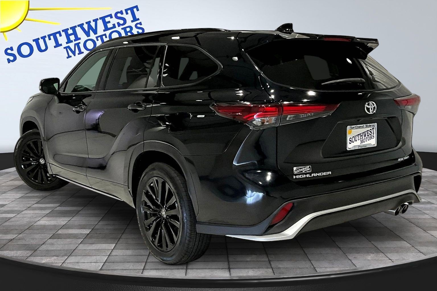 2025 Toyota Highlander XSE