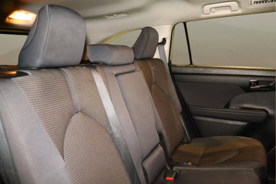 2024 Toyota Highlander LE