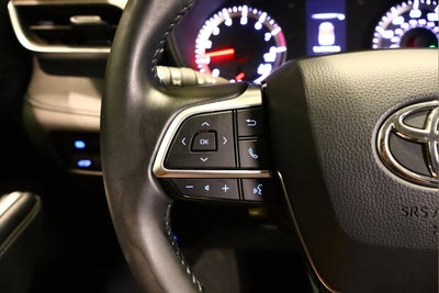 2020 Toyota Highlander LE