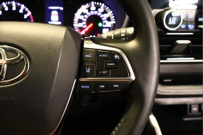 2020 Toyota Highlander LE