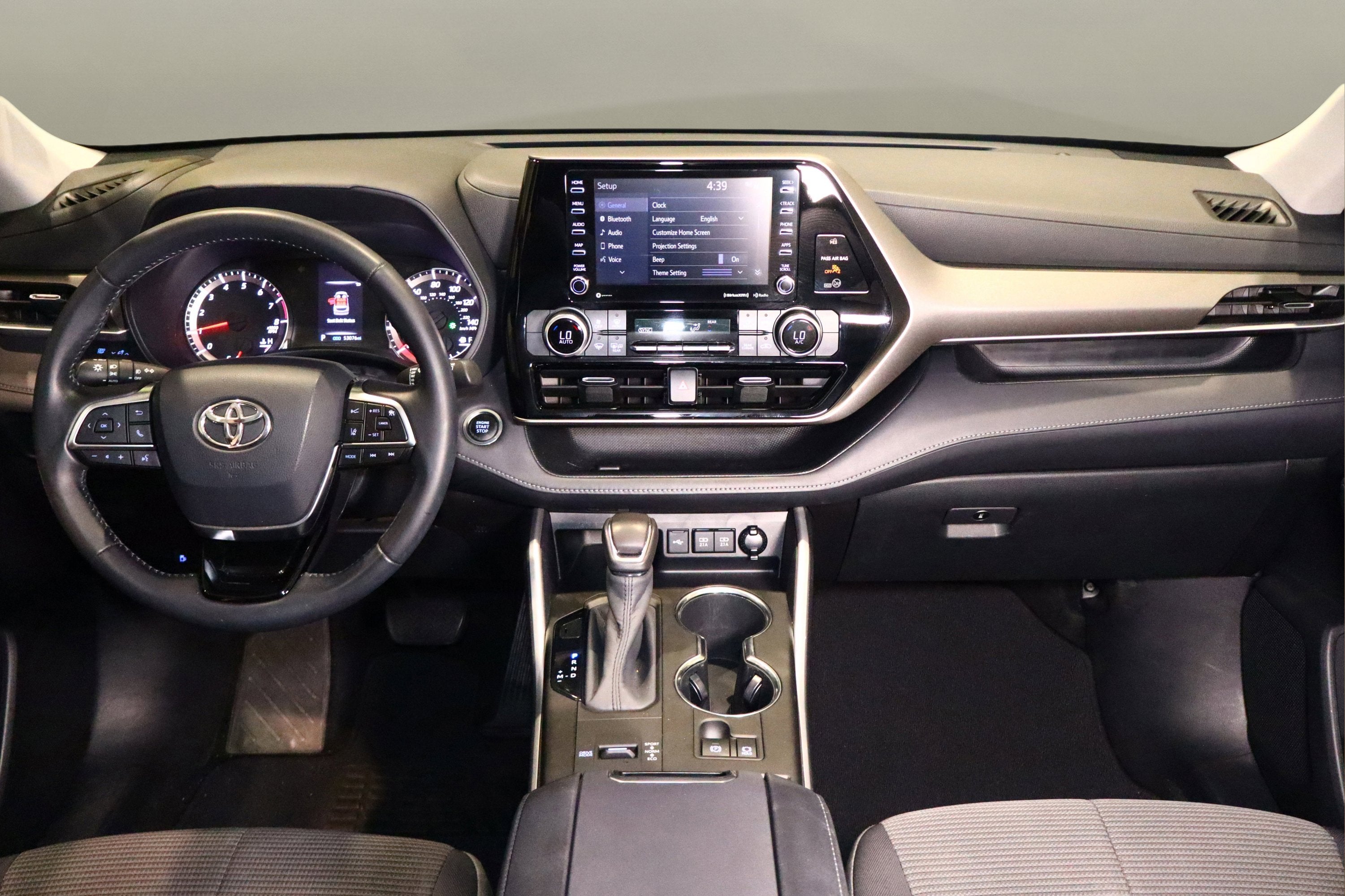 2020 Toyota Highlander LE