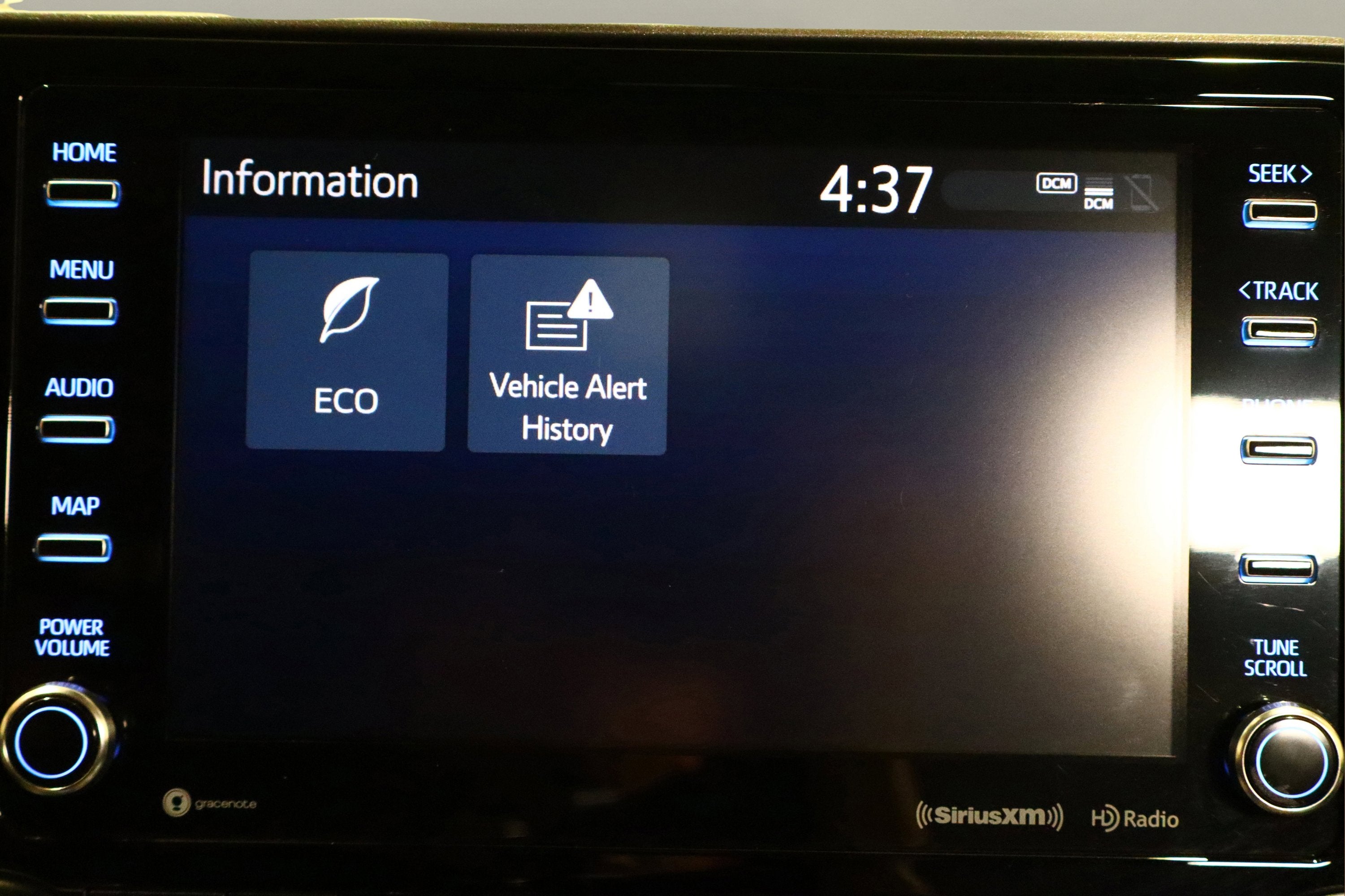 2020 Toyota Highlander LE