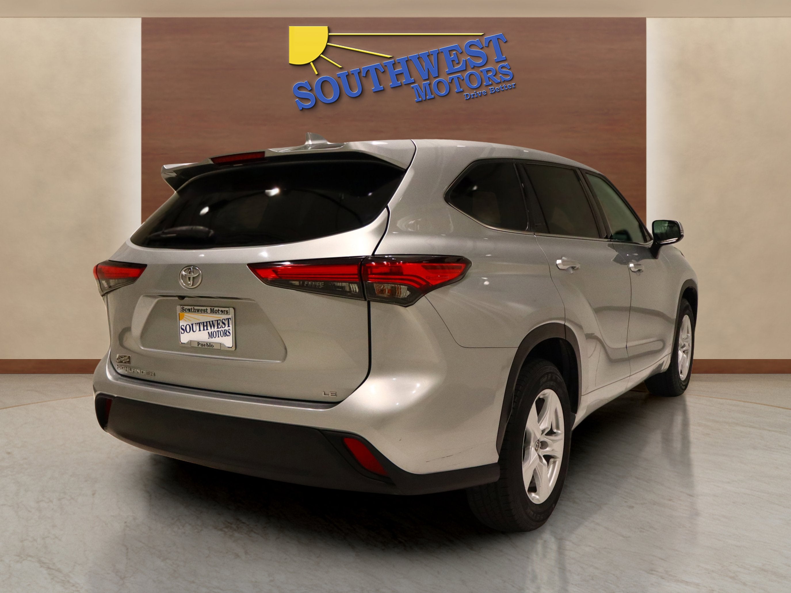 2020 Toyota Highlander LE