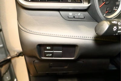 2020 Toyota Highlander LE