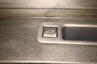 2020 Toyota Highlander LE