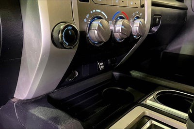 2017 Toyota Tundra 4WD SR5