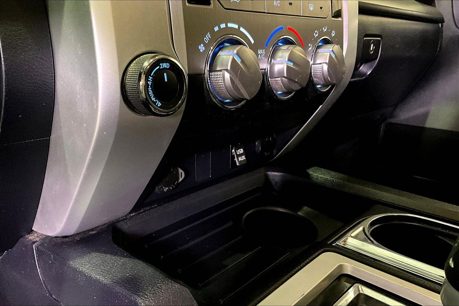 2017 Toyota Tundra 4WD SR5