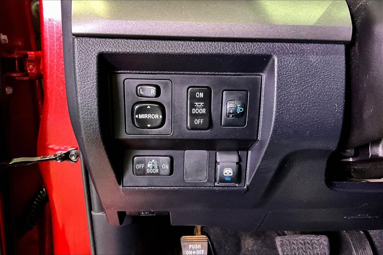 2017 Toyota Tundra 4WD SR5