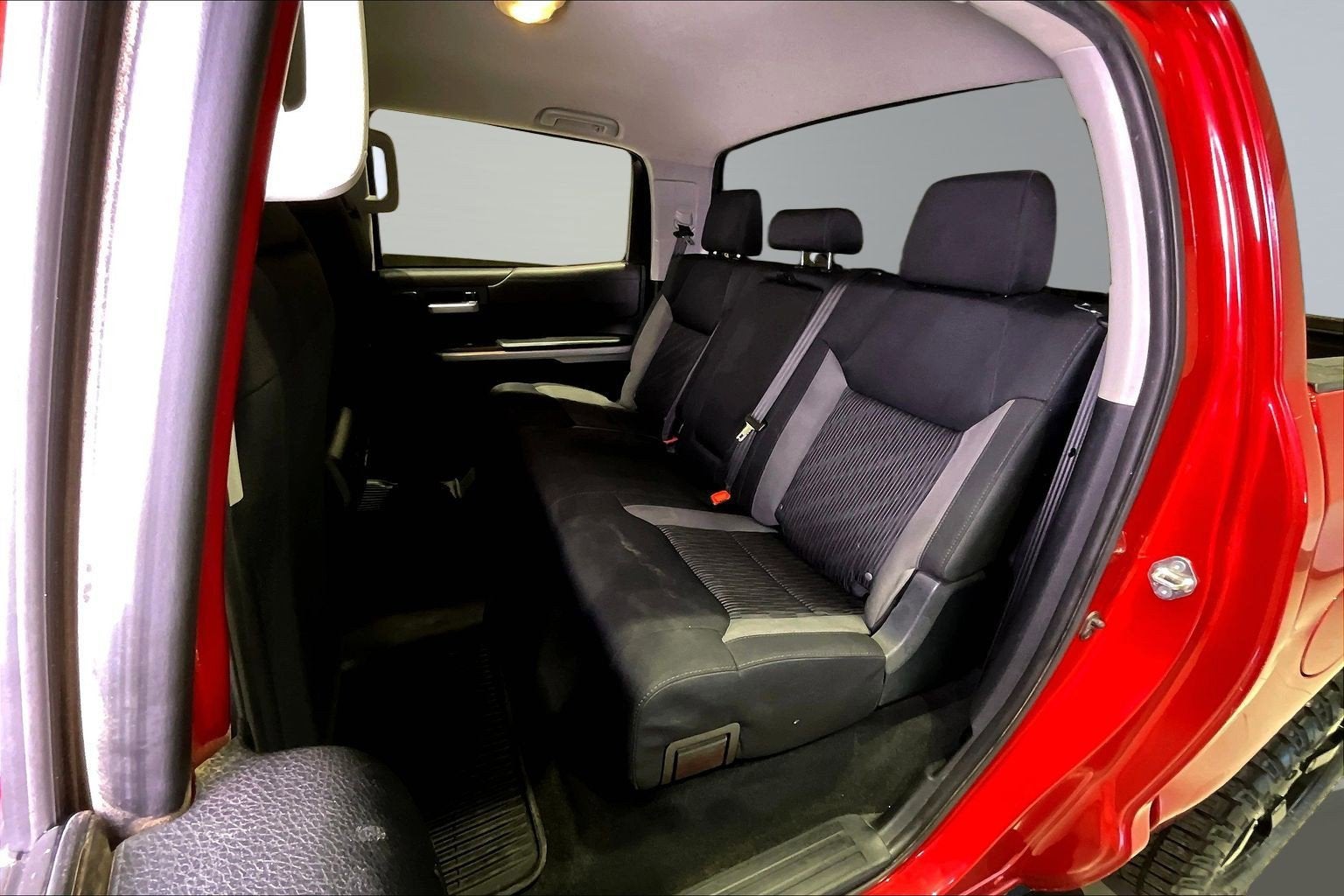 2017 Toyota Tundra 4WD SR5