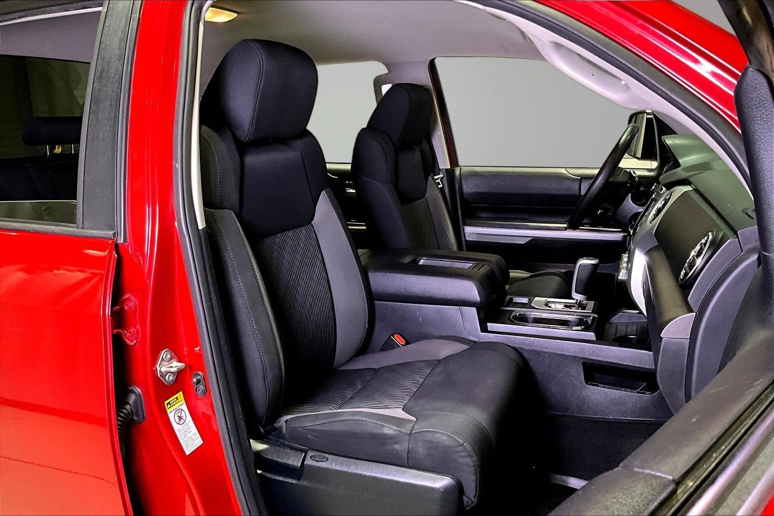 2017 Toyota Tundra 4WD SR5