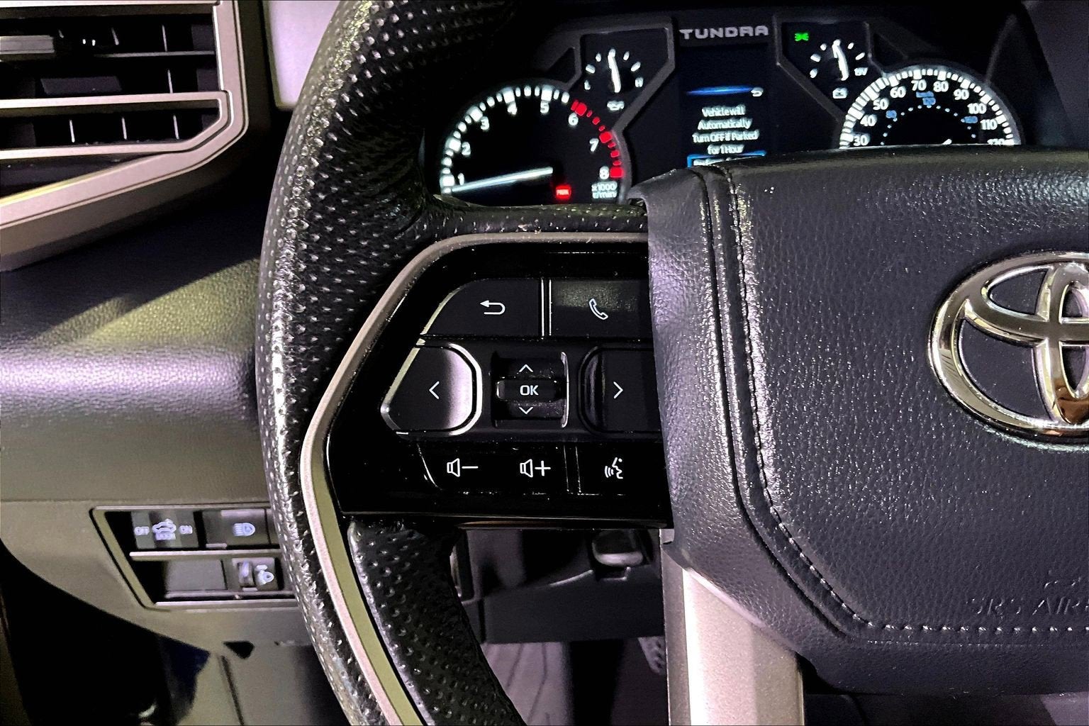 2024 Toyota Tundra 4WD SR5