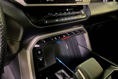 2024 Toyota Tundra 4WD SR5