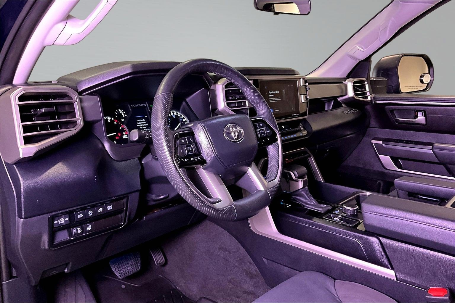 2024 Toyota Tundra 4WD SR5