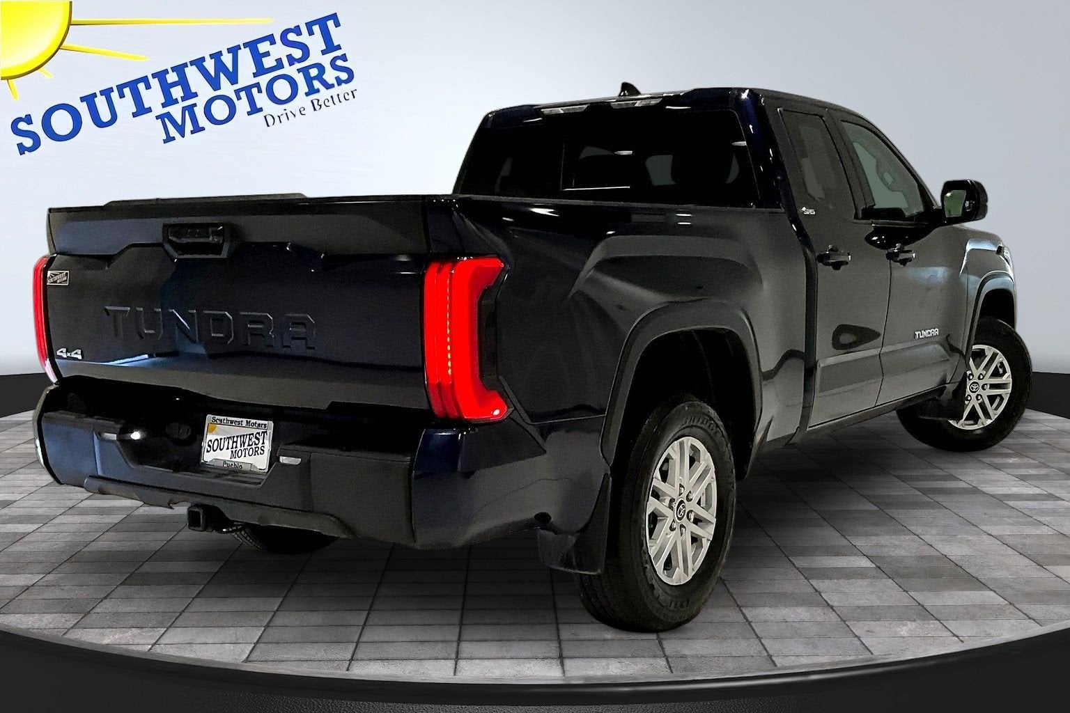 2024 Toyota Tundra 4WD SR5