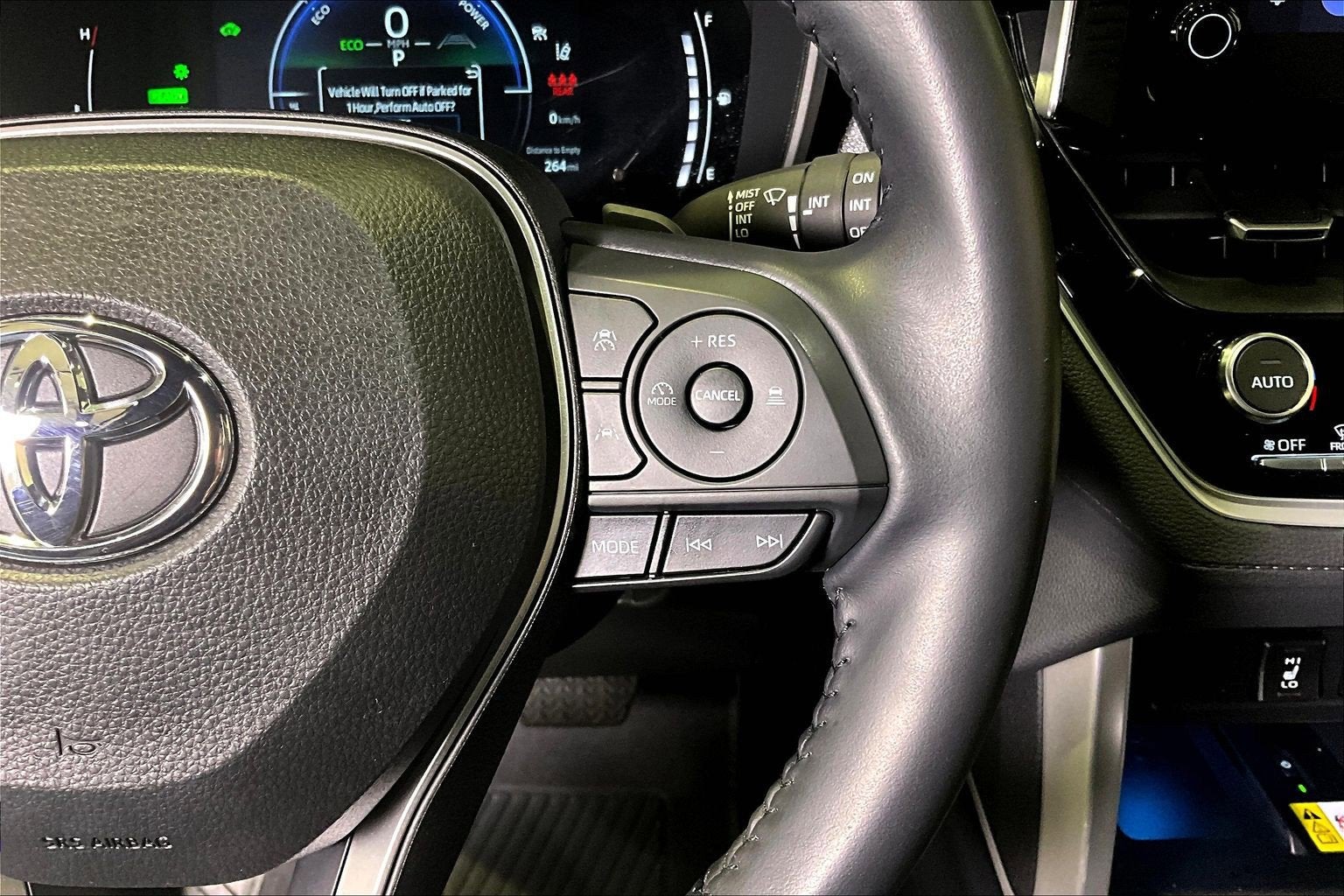 2023 Toyota Corolla Cross Hybrid XSE