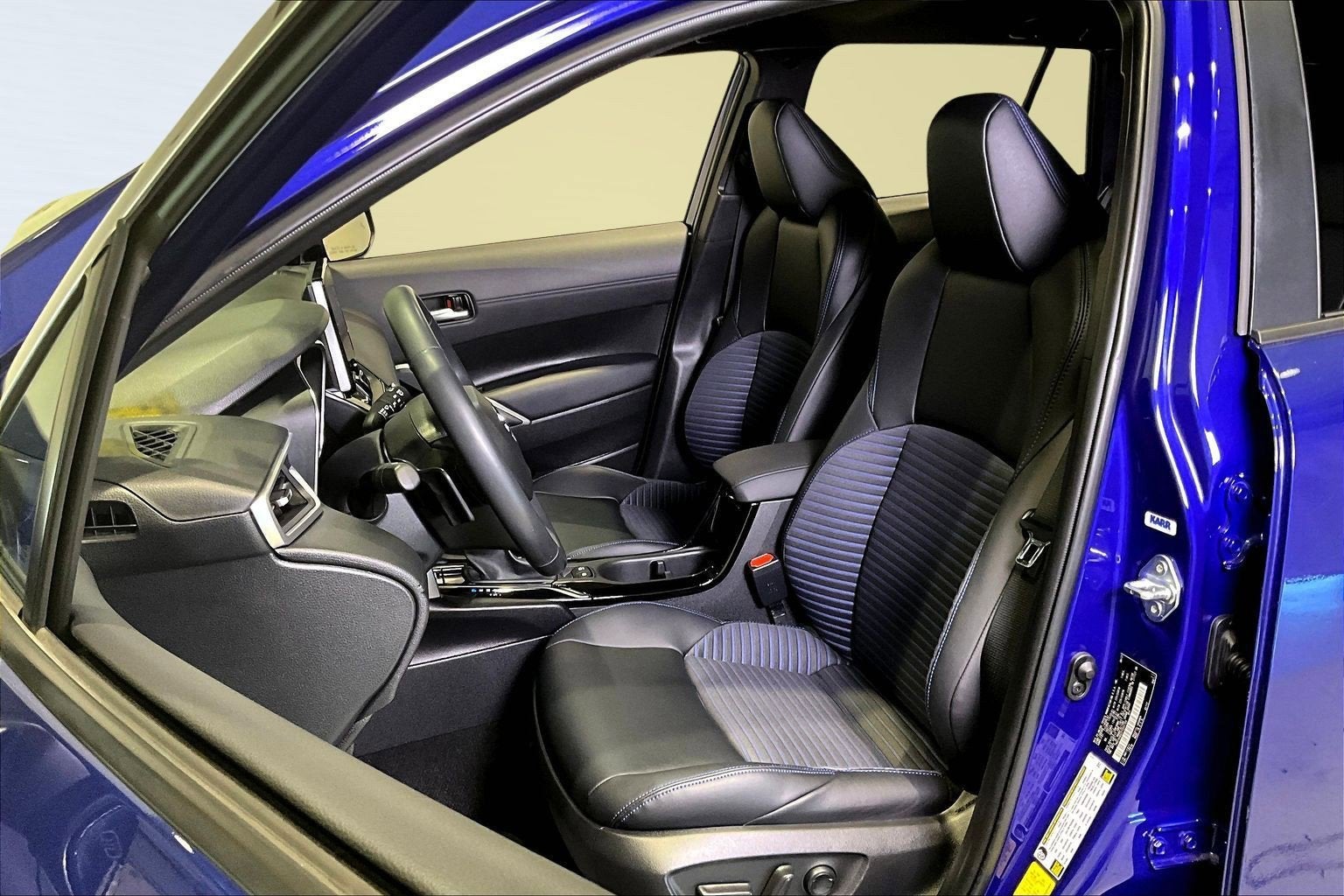 2023 Toyota Corolla Cross Hybrid XSE