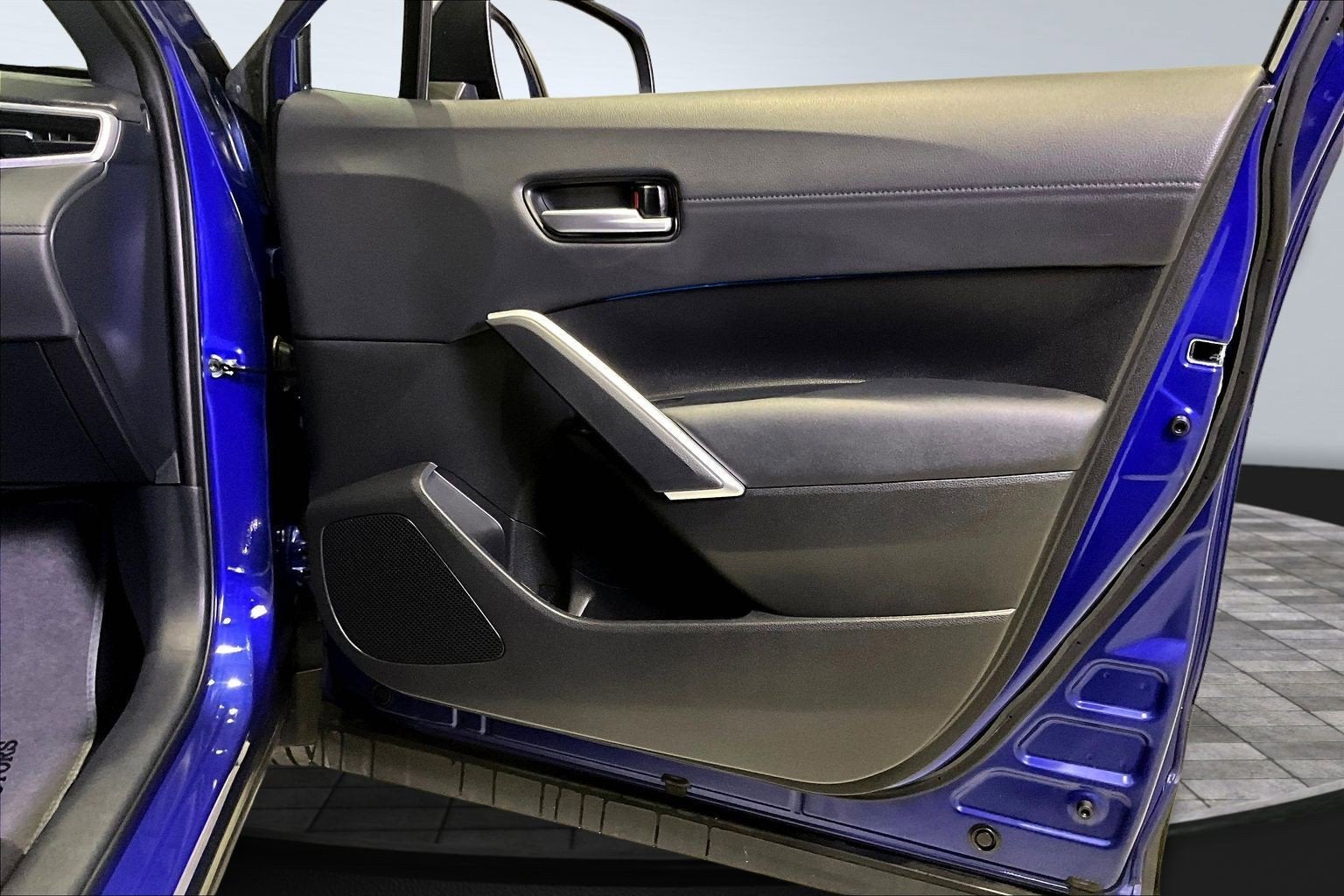 2023 Toyota Corolla Cross Hybrid XSE