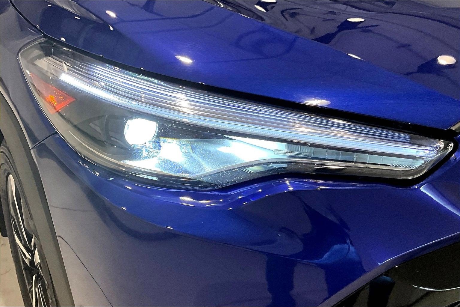 2023 Toyota Corolla Cross Hybrid XSE