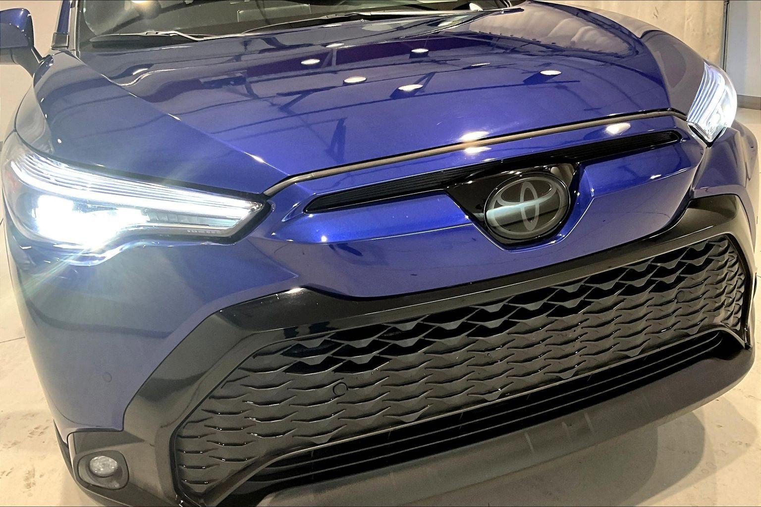 2023 Toyota Corolla Cross Hybrid XSE