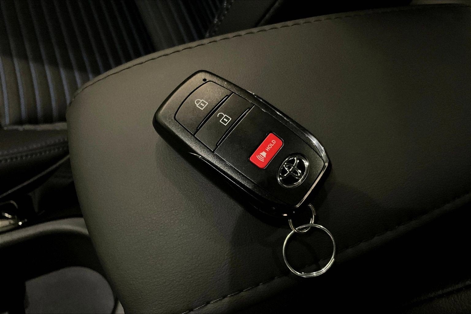 2023 Toyota Corolla Cross Hybrid XSE