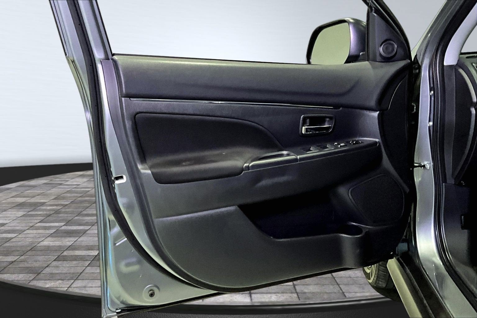 2025 Mitsubishi Outlander Sport S