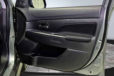 2025 Mitsubishi Outlander Sport S