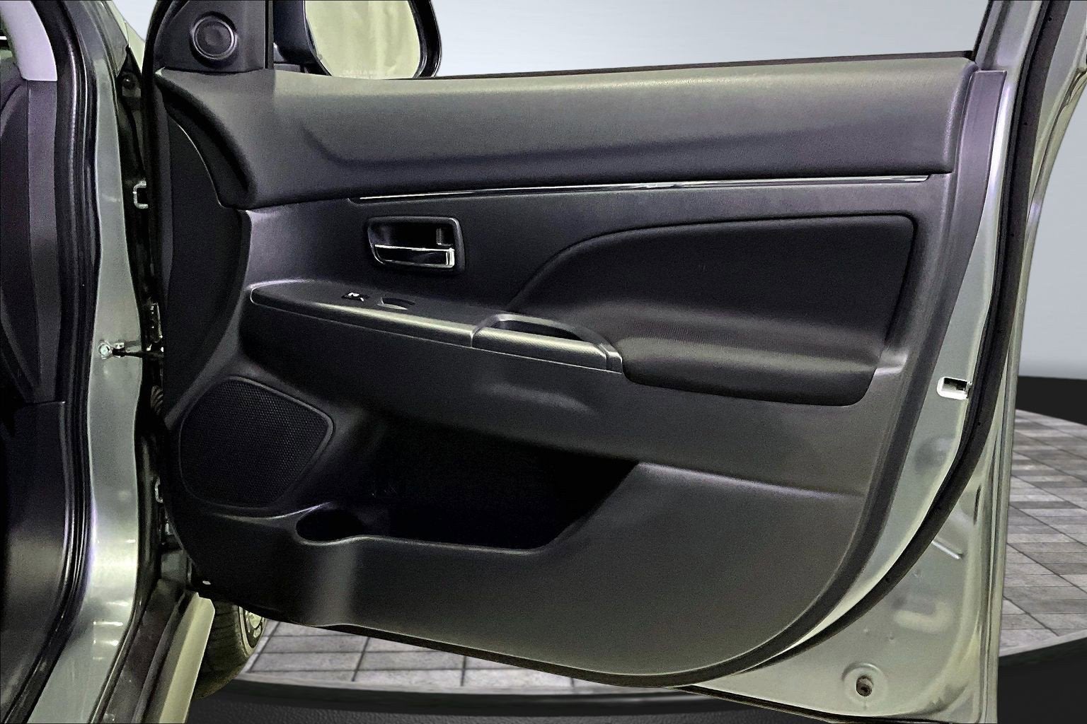 2025 Mitsubishi Outlander Sport S