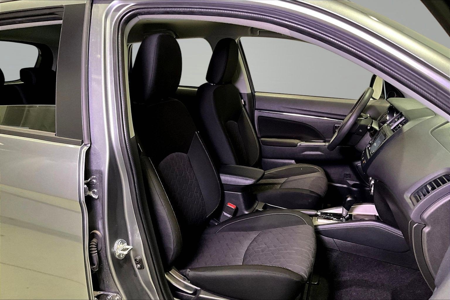 2025 Mitsubishi Outlander Sport S